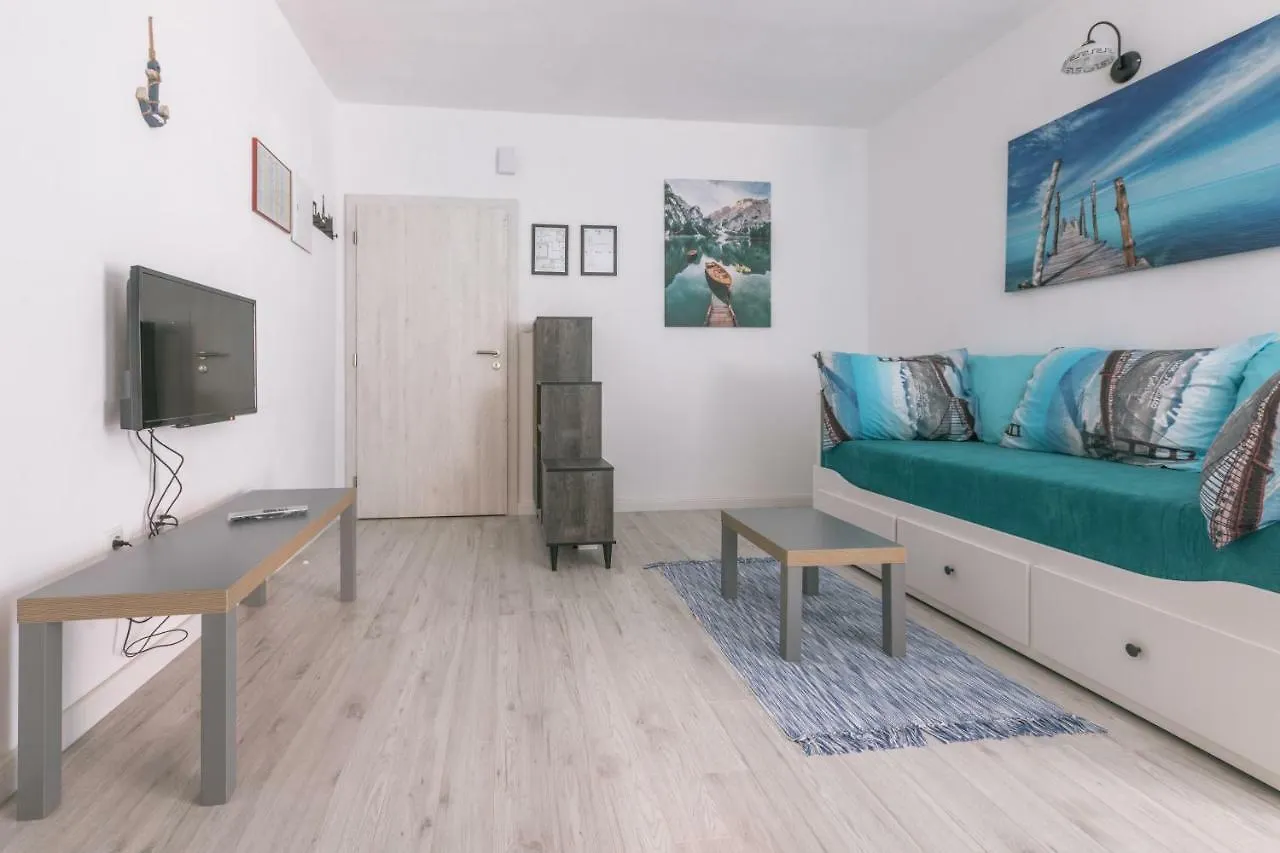 Hedon-Stone Apartment Starigrad Paklenica 0*,  Croatia