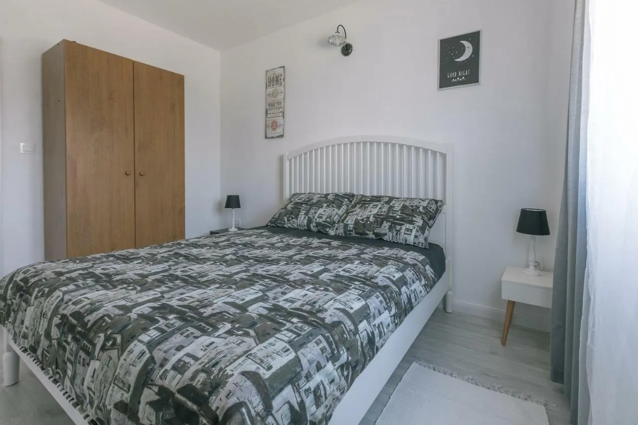 Hedon-Stone Apartment Starigrad Paklenica Croatia
