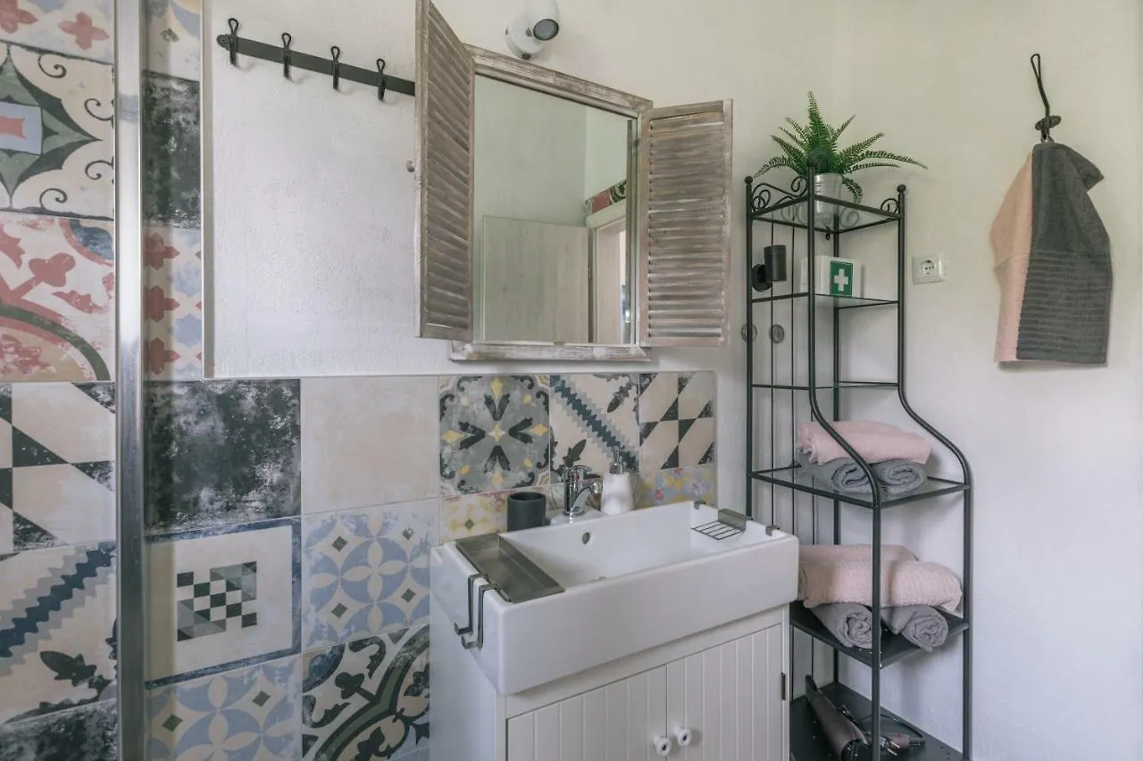 Hedon-Stone Apartment Starigrad Paklenica