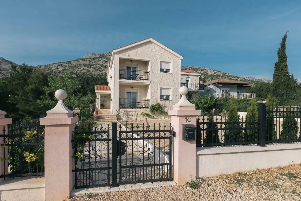Apartament Hedon-Stone Starigrad Paklenica