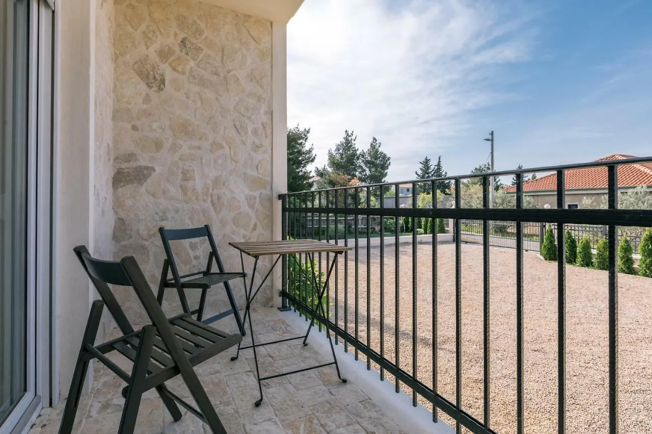 Apartament Hedon-Stone Starigrad Paklenica 0*,  Chorwacja