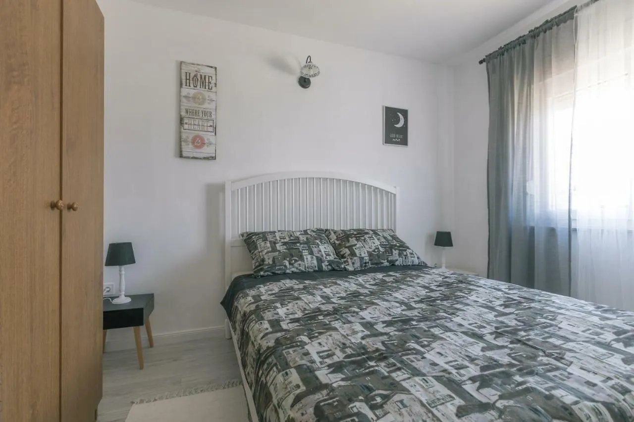 Apartament Hedon-Stone Starigrad Paklenica