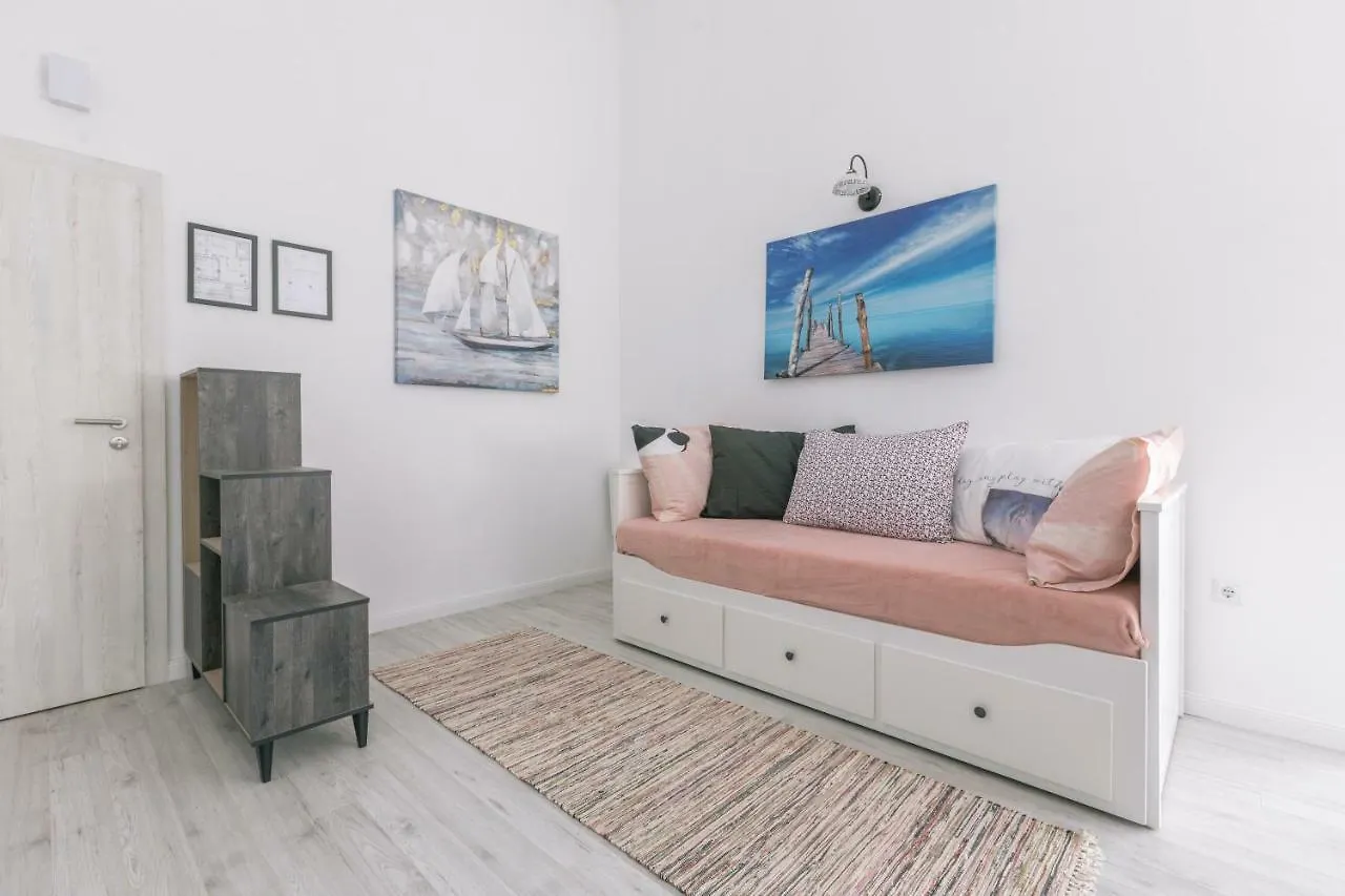 Apartament Hedon-Stone Starigrad Paklenica 0*,