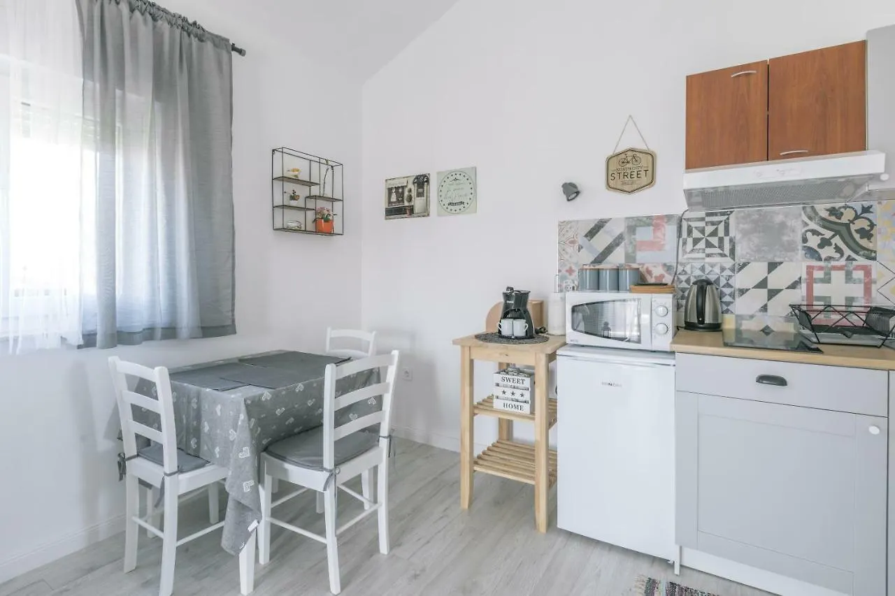 Apartament Hedon-Stone Starigrad Paklenica Chorwacja
